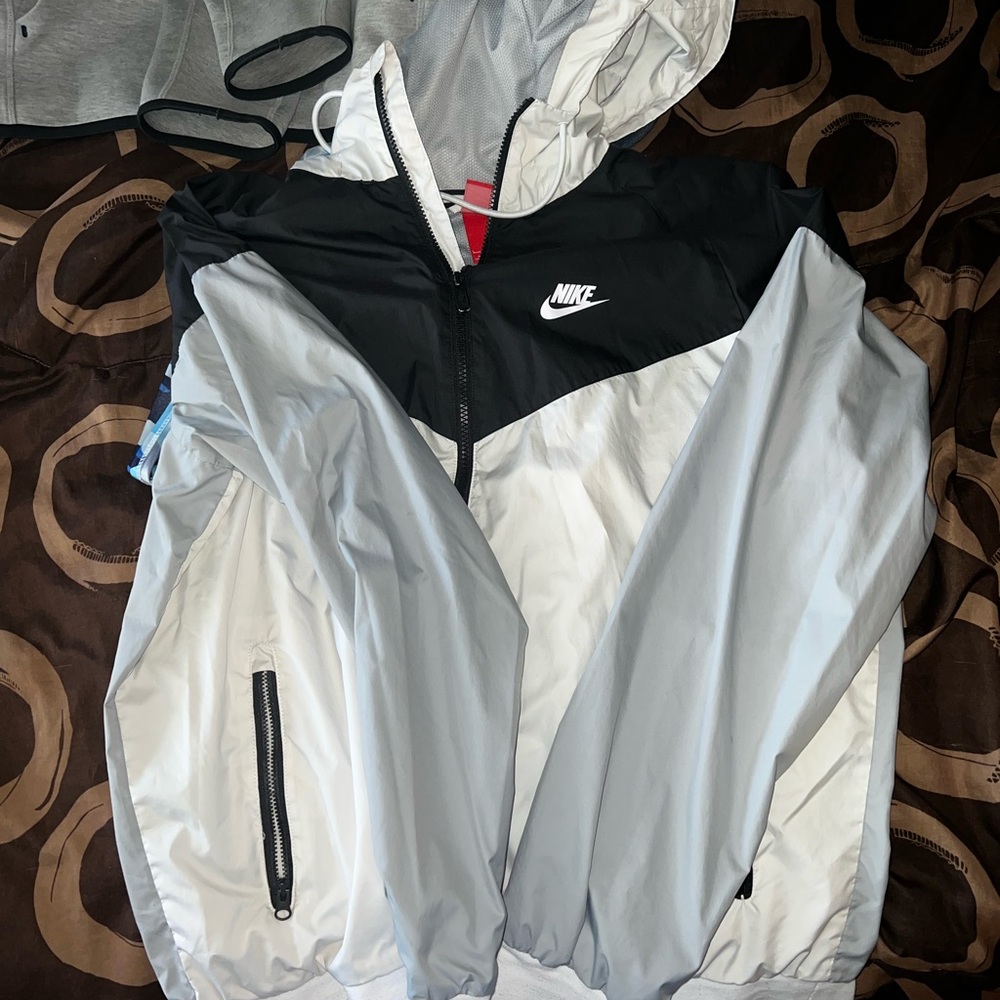Nike windbreaker